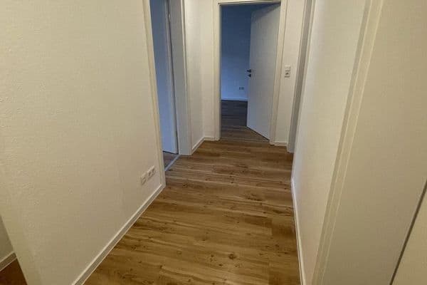 Pronájem bytu 3+1 66 m², Gumbinner Weg 2, Sarstedt Pronájem bytu 3+1 66 m², Gumbinner Weg 2, Sarstedt