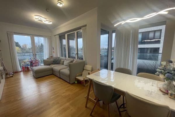 Pronájem bytu 3+1 87 m², Berlin, Berlín Pronájem bytu 3+1 87 m², Berlin, Berlín