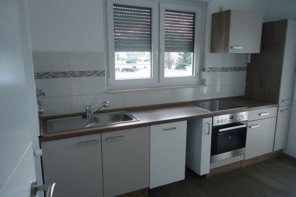 Pronájem bytu 2+1 60 m², Pforzheim, Bádensko-Württembersko Pronájem bytu 2+1 60 m², Pforzheim, Bádensko-Württembersko