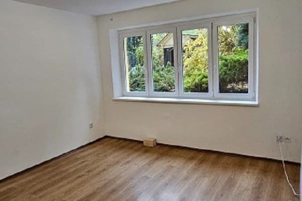 Pronájem bytu 1+kk 33 m², Merhautova, Brno Pronájem bytu 1+kk 33 m², Merhautova, Brno