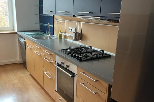 Pronájem bytu 2+1 65 m², 28. pluku, Praha Pronájem bytu 2+1 65 m², 28. pluku, Praha