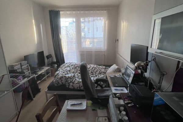 Pronájem bytu 1+kk 26 m², Zakšínská, Praha Pronájem bytu 1+kk 26 m², Zakšínská, Praha