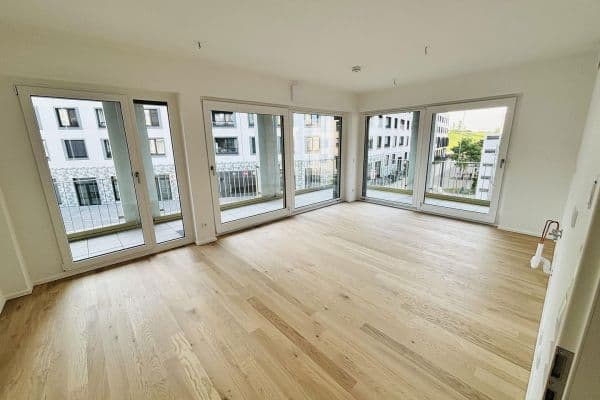 Pronájem bytu 2+1 56 m², Hermine-von-Parish-Str. 43, München, Bavorsko Pronájem bytu 2+1 56 m², Hermine-von-Parish-Str. 43, München, Bavorsko