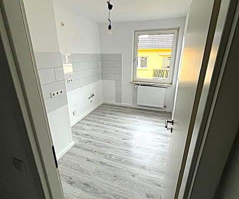 Pronájem bytu 2+1 49 m², Gosenburg 10, Wuppertal, Severní Porýní-Vestfálsko Pronájem bytu 2+1 49 m², Gosenburg 10, Wuppertal, Severní Porýní-Vestfálsko