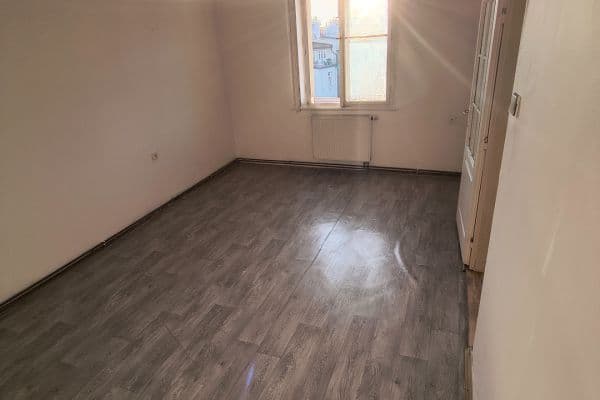 Pronájem bytu 2+1 70 m², Slavíkova, Hlavní město Praha Pronájem bytu 2+1 70 m², Slavíkova, Hlavní město Praha