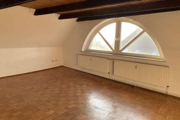 Pronájem bytu 3+1 82 m², August-Bebel-Straße 16, Schönberg Pronájem bytu 3+1 82 m², August-Bebel-Straße 16, Schönberg