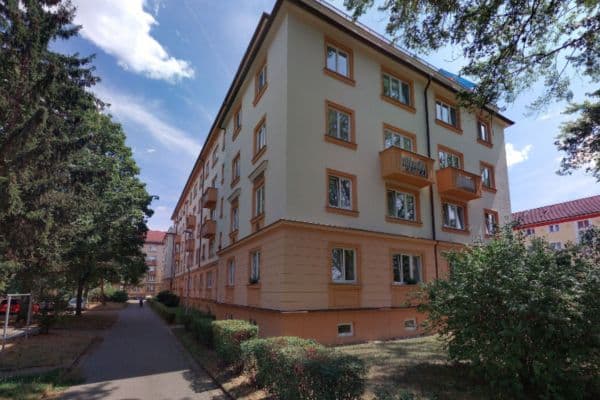 Pronájem bytu 3+1 84 m², Jilemnického, Pardubice Pronájem bytu 3+1 84 m², Jilemnického, Pardubice