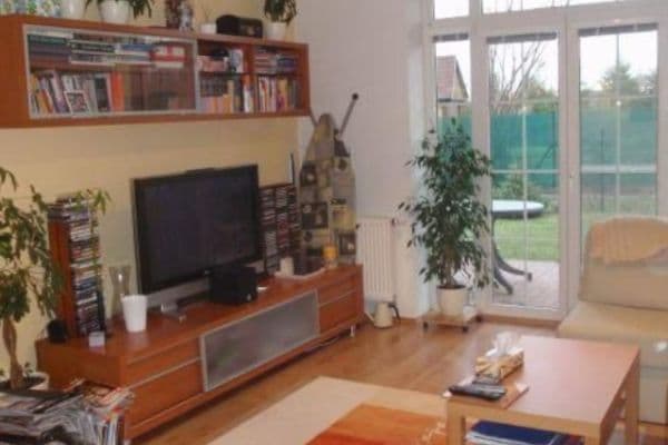 Prodej bytu 2+kk 45 m², Okružní, Vestec Prodej bytu 2+kk 45 m², Okružní, Vestec