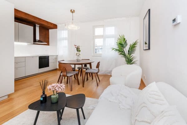 Prodej bytu 5+kk 139 m², Chodská, Hlavní město Praha Prodej bytu 5+kk 139 m², Chodská, Hlavní město Praha