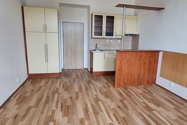 Pronájem bytu Garsoniéra 35 m², Vinohradská, Hlavní město Praha Pronájem bytu Garsoniéra 35 m², Vinohradská, Hlavní město Praha