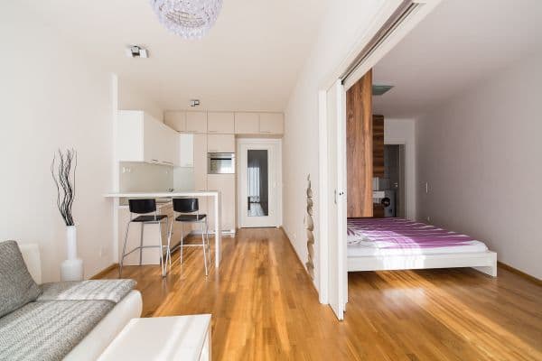 Pronájem bytu 2+kk 45 m², U Michelské školy, Hlavní město Praha Pronájem bytu 2+kk 45 m², U Michelské školy, Hlavní město Praha