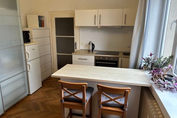 Prodej bytu 1+kk 22 m², náměstí Hrdinů, Praha Prodej bytu 1+kk 22 m², náměstí Hrdinů, Praha
