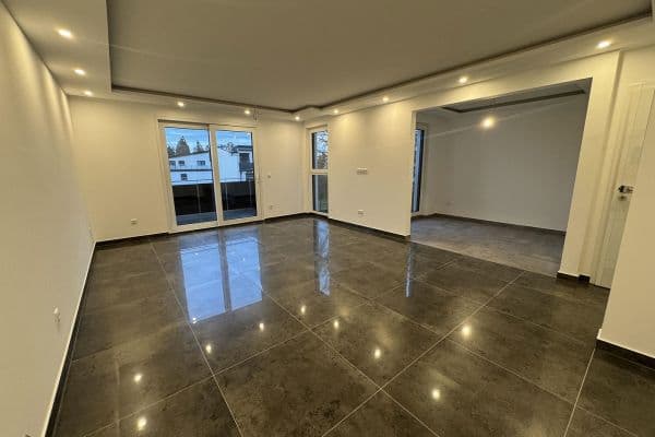 Pronájem bytu 3+1 75 m², Philipp-Ullrich-Str.7A, Offenbach Pronájem bytu 3+1 75 m², Philipp-Ullrich-Str.7A, Offenbach