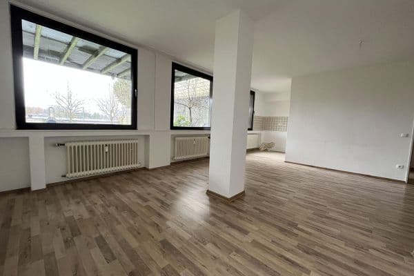 Pronájem bytu 2+1 80 m², Unter St. Clemens 28, Solingen Pronájem bytu 2+1 80 m², Unter St. Clemens 28, Solingen