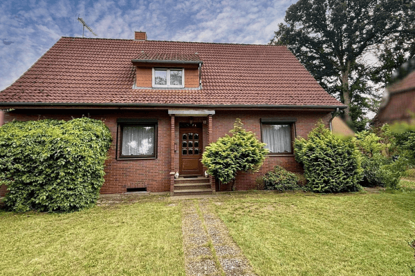Prodej domu 152 m², pozemek 700 m², Burgwedel Prodej domu 152 m², pozemek 700 m², Burgwedel