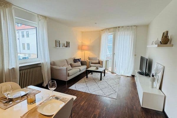 Pronájem bytu 2+1 51 m², Leinfelden-Echterdingen Pronájem bytu 2+1 51 m², Leinfelden-Echterdingen