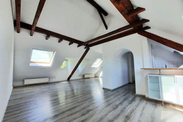 Pronájem bytu 3+1 83 m², Meerbusch Pronájem bytu 3+1 83 m², Meerbusch