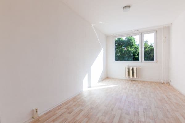 Prodej bytu 3+1 75 m², Trytova, Praha Prodej bytu 3+1 75 m², Trytova, Praha