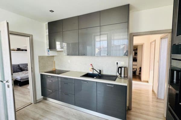 Pronájem bytu 3+1 70 m², Radčina, Praha Pronájem bytu 3+1 70 m², Radčina, Praha