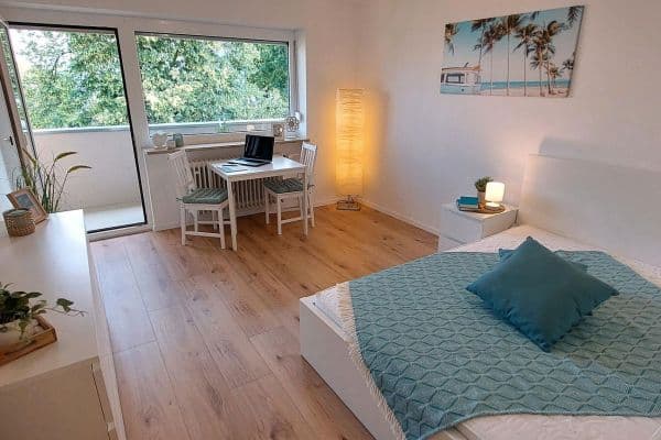 Pronájem bytu 1+1 30 m², Deschinger Straße, Ingolstadt, Bavorsko Pronájem bytu 1+1 30 m², Deschinger Straße, Ingolstadt, Bavorsko