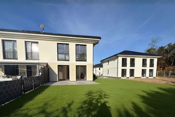 Prodej domu 113 m², pozemek 395 m², Storkow Prodej domu 113 m², pozemek 395 m², Storkow