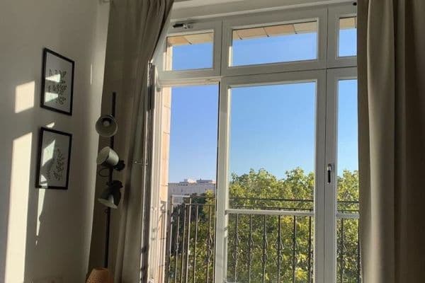 Pronájem bytu 2+1 65 m², Strausberger Platz 3, Berlin, Berlín Pronájem bytu 2+1 65 m², Strausberger Platz 3, Berlin, Berlín