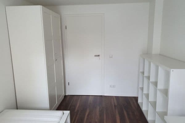 Pronájem bytu 11 m², Stuttgart Pronájem bytu 11 m², Stuttgart