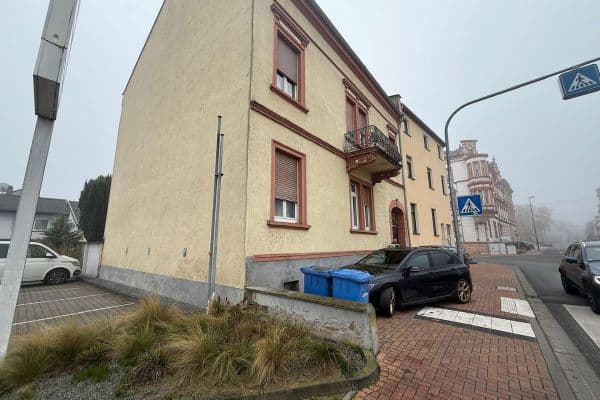 Prodej domu 300 m², pozemek 262 m², Geisenheimerstraße 32, Rüdesheim am Rhein Prodej domu 300 m², pozemek 262 m², Geisenheimerstraße 32, Rüdesheim am Rhein
