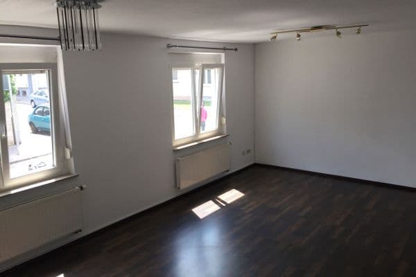 Pronájem bytu 4+1 101 m², Stuttgart, Bádensko-Württembersko Pronájem bytu 4+1 101 m², Stuttgart, Bádensko-Württembersko