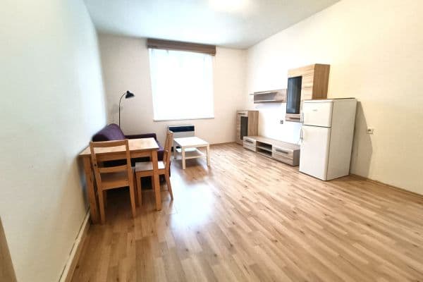 Pronájem bytu 2+kk 47 m², Na Žertvách, Hlavní město Praha Pronájem bytu 2+kk 47 m², Na Žertvách, Hlavní město Praha