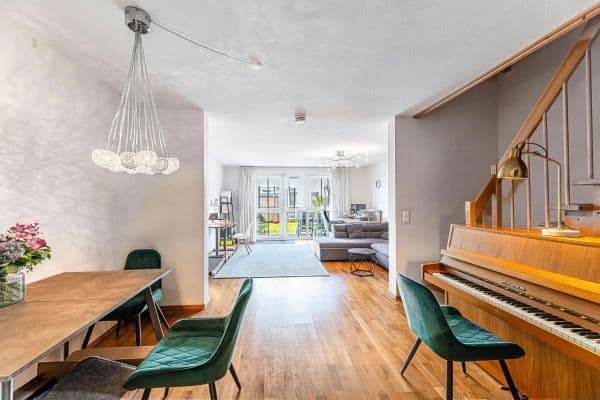 Prodej domu 127 m², pozemek 176 m², Eschenweg 41, Bamberg, Bavorsko Prodej domu 127 m², pozemek 176 m², Eschenweg 41, Bamberg, Bavorsko