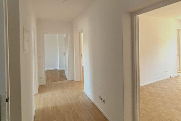 Pronájem bytu 3+1 69 m², Wallenstein. 19a, München, Bavorsko Pronájem bytu 3+1 69 m², Wallenstein. 19a, München, Bavorsko