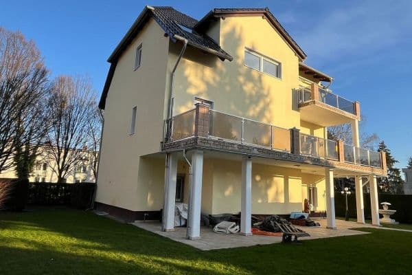 Pronájem bytu 2+1 145 m², Berlin Pronájem bytu 2+1 145 m², Berlin