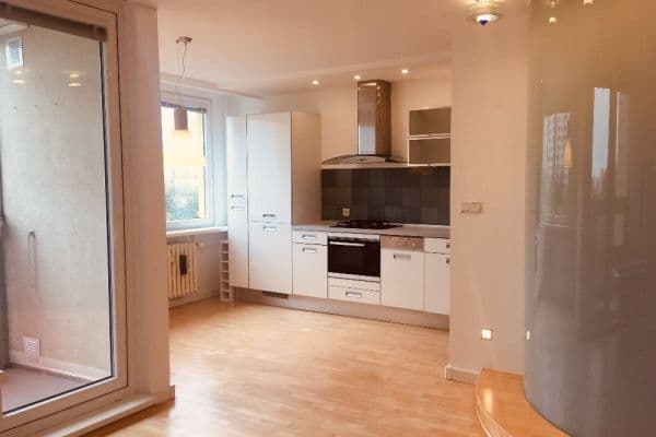 Pronájem bytu 3+1 65 m², Střekovská, Praha Pronájem bytu 3+1 65 m², Střekovská, Praha