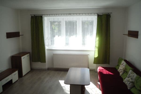 Pronájem bytu 2+1 60 m², Brtnická, Jihlava, Kraj Vysočina Pronájem bytu 2+1 60 m², Brtnická, Jihlava, Kraj Vysočina