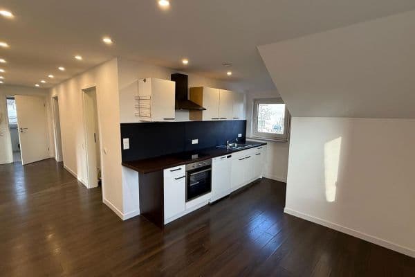 Pronájem bytu 3+1 73 m², Wiesenstraße 12, Eltville-Martinsthal Pronájem bytu 3+1 73 m², Wiesenstraße 12, Eltville-Martinsthal