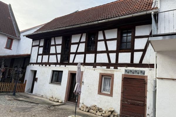 Pronájem domu 102 m², pozemek 150 m², Hauptstraße 137, Monsheim Pronájem domu 102 m², pozemek 150 m², Hauptstraße 137, Monsheim