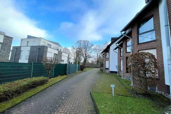 Pronájem bytu 1+1 26 m², Wohlfahrtstraße 215-217, Bochum Pronájem bytu 1+1 26 m², Wohlfahrtstraße 215-217, Bochum