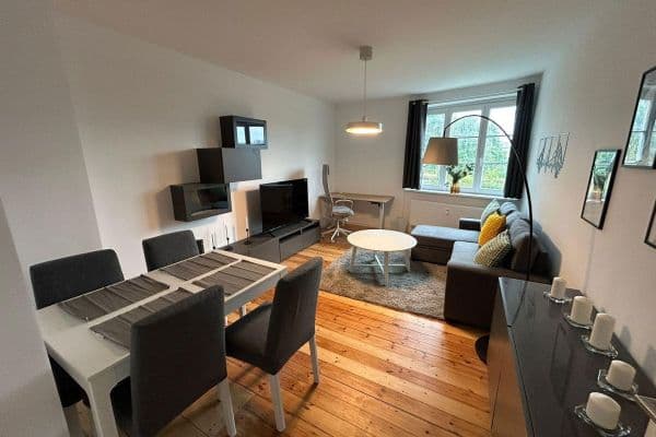 Pronájem bytu 2+1 63 m², Glienicker Weg 88, Berlin Pronájem bytu 2+1 63 m², Glienicker Weg 88, Berlin