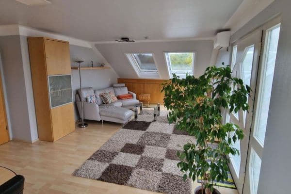 Pronájem bytu 2+1 52 m², Bodenheim Pronájem bytu 2+1 52 m², Bodenheim