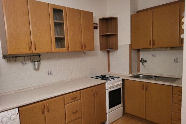 Pronájem bytu 1+1 45 m², Karla IV., Pardubice, Pardubický kraj Pronájem bytu 1+1 45 m², Karla IV., Pardubice, Pardubický kraj