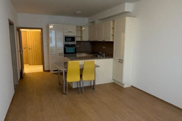 Pronájem bytu 2+kk 55 m², Padovská, Hlavní město Praha Pronájem bytu 2+kk 55 m², Padovská, Hlavní město Praha