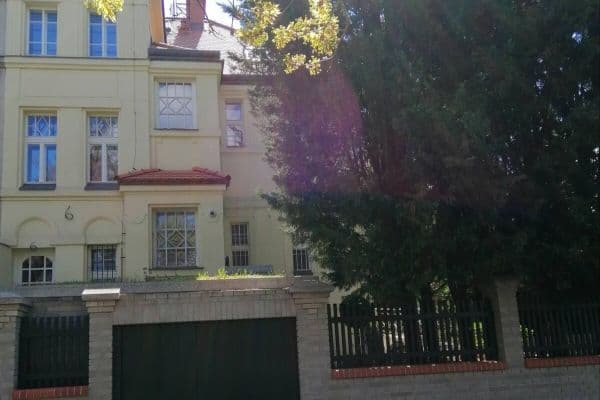 Pronájem bytu 2+1 62 m², Macharovo náměstí, Praha Pronájem bytu 2+1 62 m², Macharovo náměstí, Praha