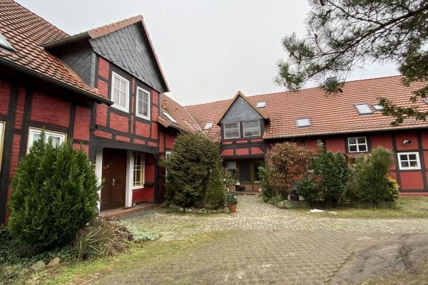 Pronájem bytu 5+1 100 m², Lehrte-OT Pronájem bytu 5+1 100 m², Lehrte-OT