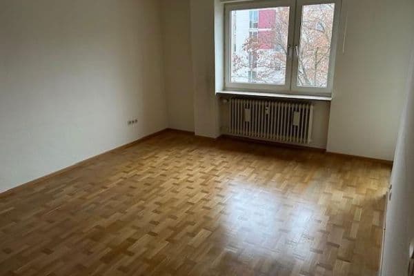 Prodej bytu 3+1 74 m², Weiden Prodej bytu 3+1 74 m², Weiden