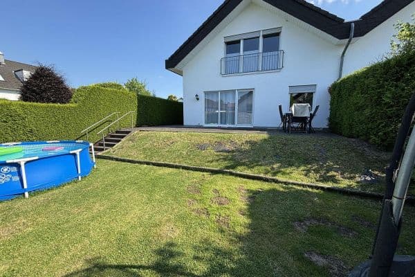 Prodej bytu 3+1 83 m², Hennef (Happerschoss) Prodej bytu 3+1 83 m², Hennef (Happerschoss)