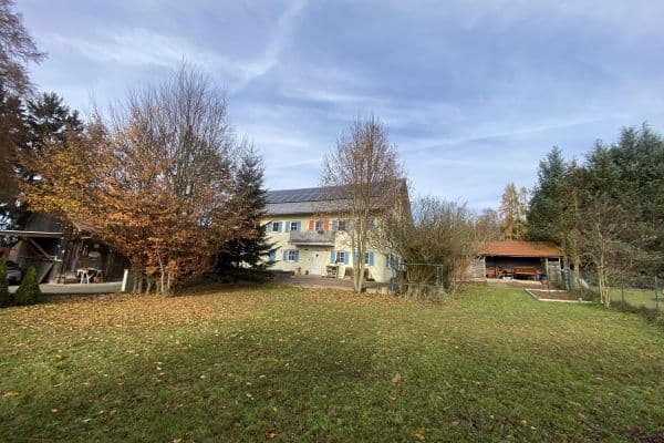 Prodej domu 290 m², pozemek 5.600 m², Niederbayerbach 21, Neufraunhofen Prodej domu 290 m², pozemek 5.600 m², Niederbayerbach 21, Neufraunhofen