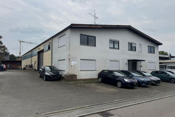 Pronájem nebytového prostoru 862 m², Ofterdingen Pronájem nebytového prostoru 862 m², Ofterdingen