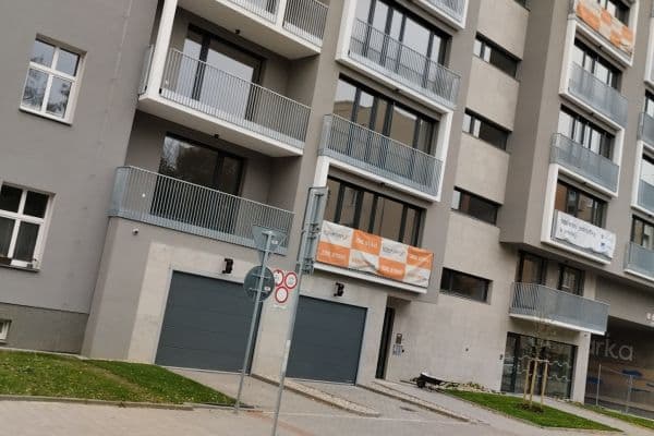 Pronájem garáže 14 m², Rybářská, Brno Pronájem garáže 14 m², Rybářská, Brno