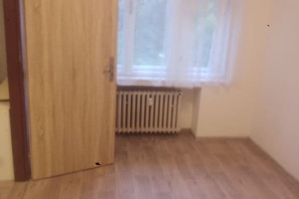 Pronájem bytu 1+kk 24 m², Kvítková, Zlín Pronájem bytu 1+kk 24 m², Kvítková, Zlín